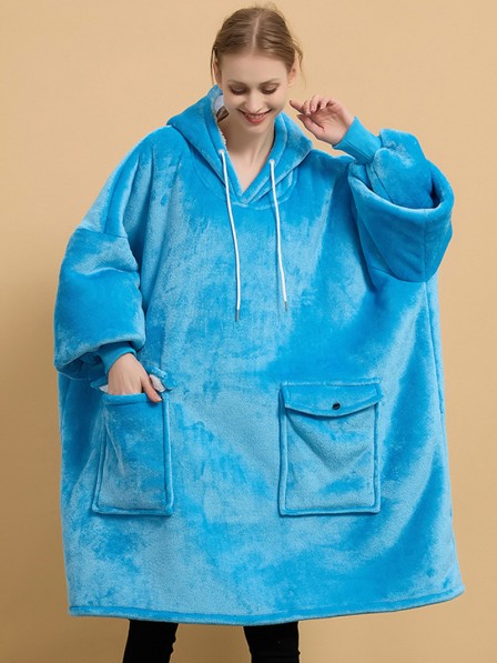 Tragbare Decken Hoodie Übergroße Decke Blaues Flanell Nachthemd